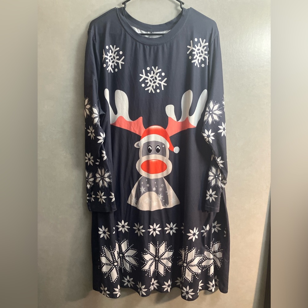 SHEIN Gray Reindeer Snowflake Mini Dress. Stretchy and soft. Long sleeves.